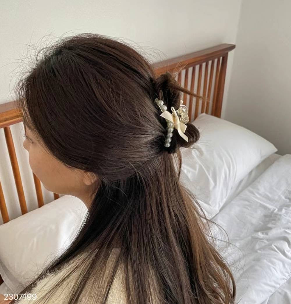Ribbon Pearl Hairclip