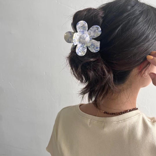 Huge Flower Hairclip