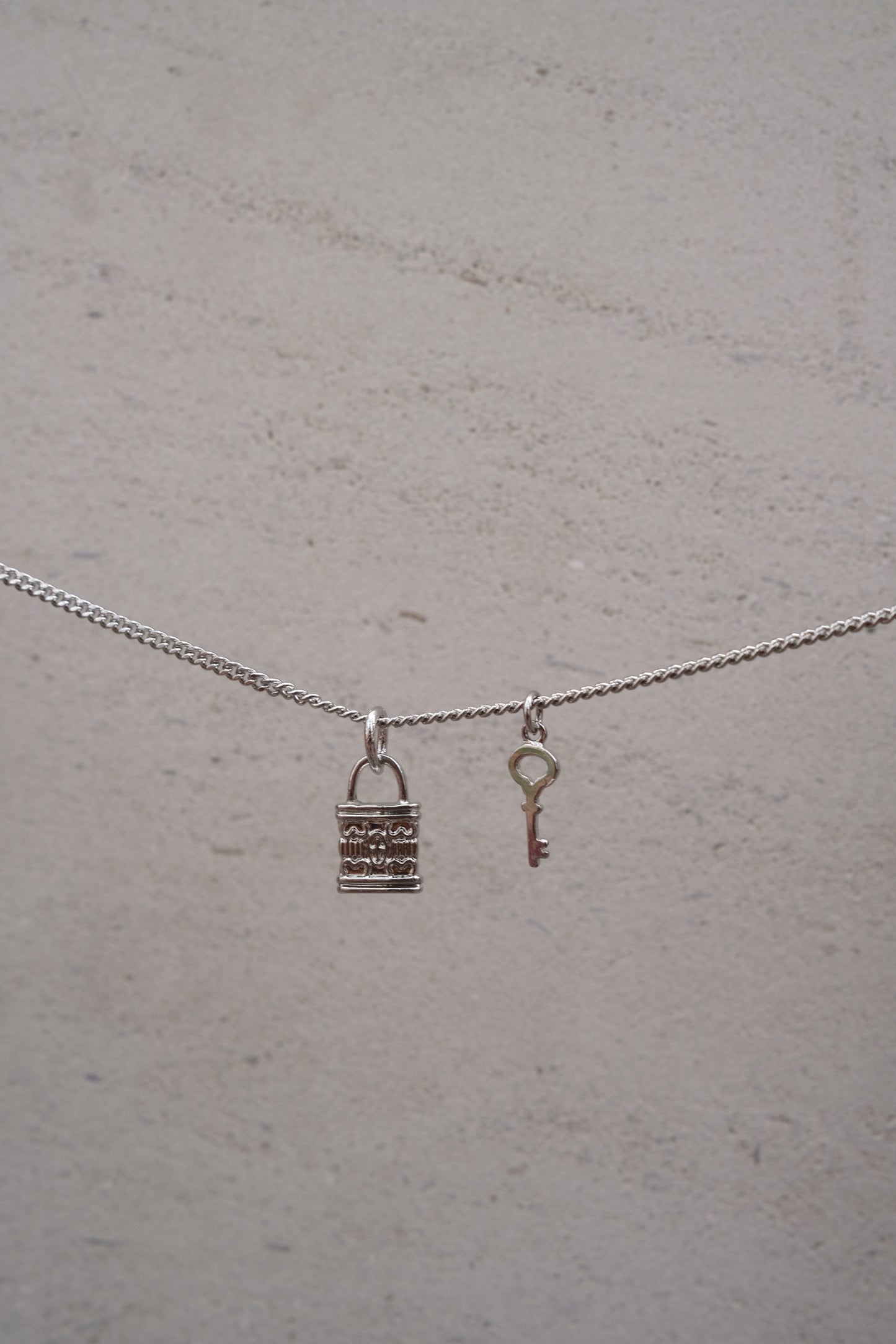 Key Lock Necklace Set