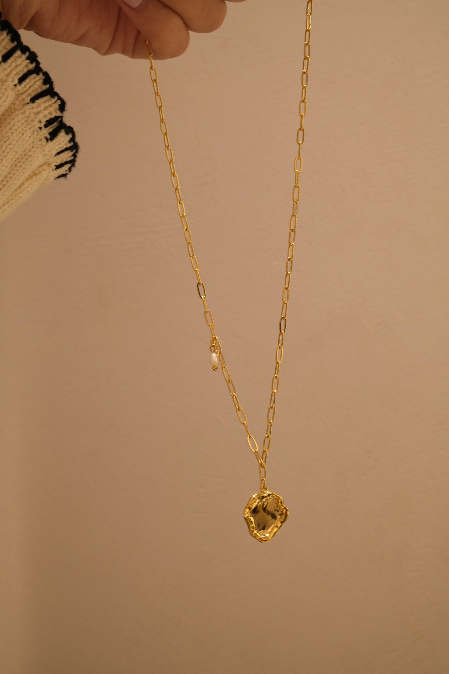 Gold Textured Pendant Necklace