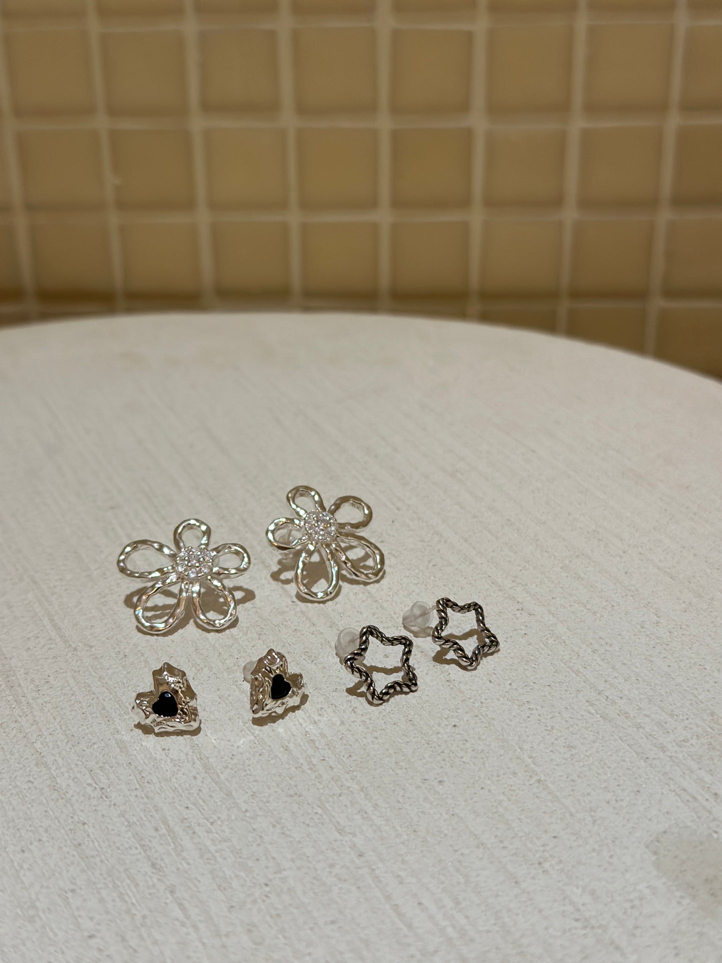 S925 Huge Daisy Earrings