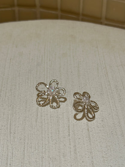 S925 Huge Daisy Earrings