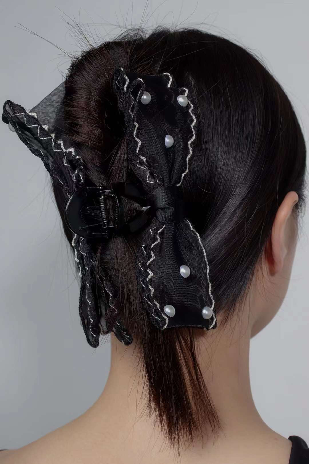 Lace Pearl Ribbon Hairclip