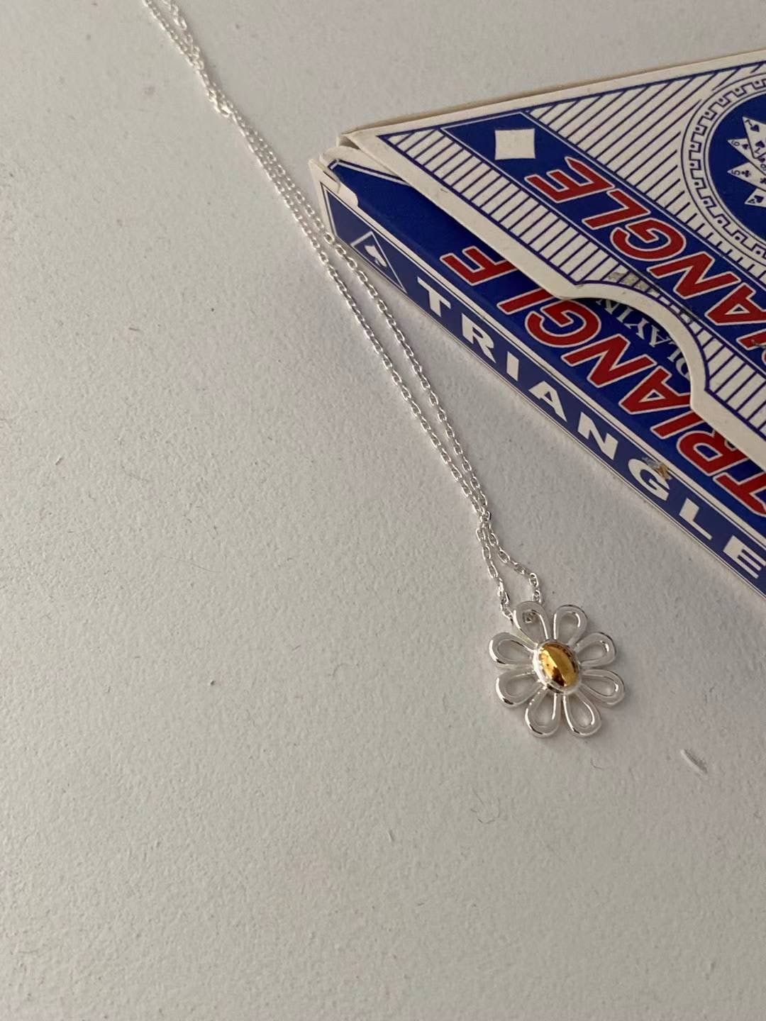 S925 Daisy Necklace